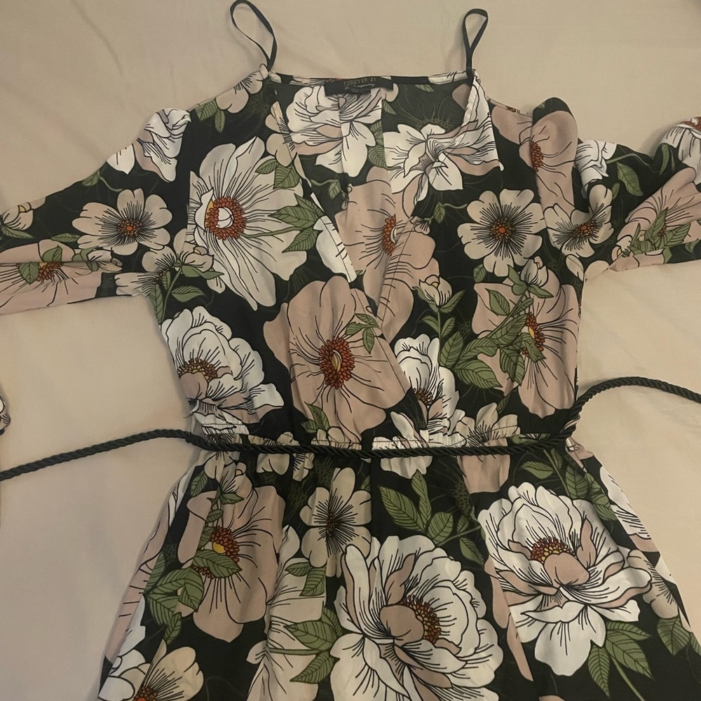 Forever 21 Maxi dress. Floral. Long sleeve with slits. Smoke free home.